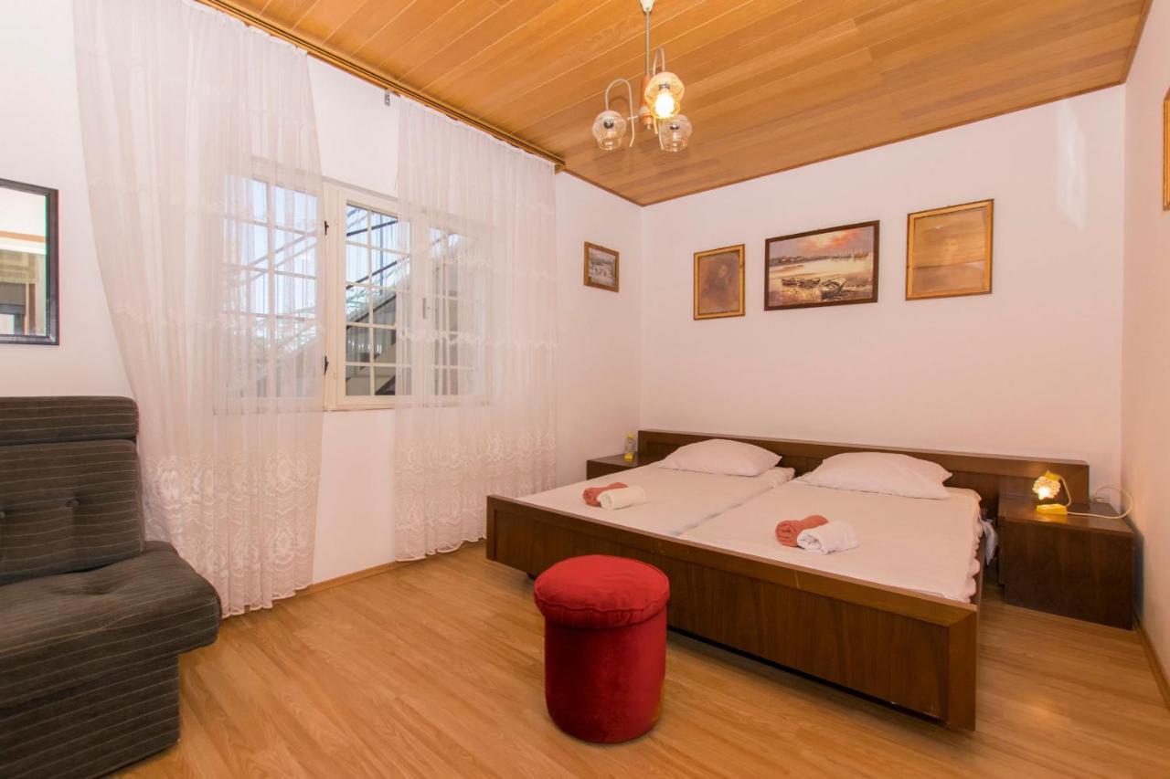 Apartments Amalija Vodice Extérieur photo